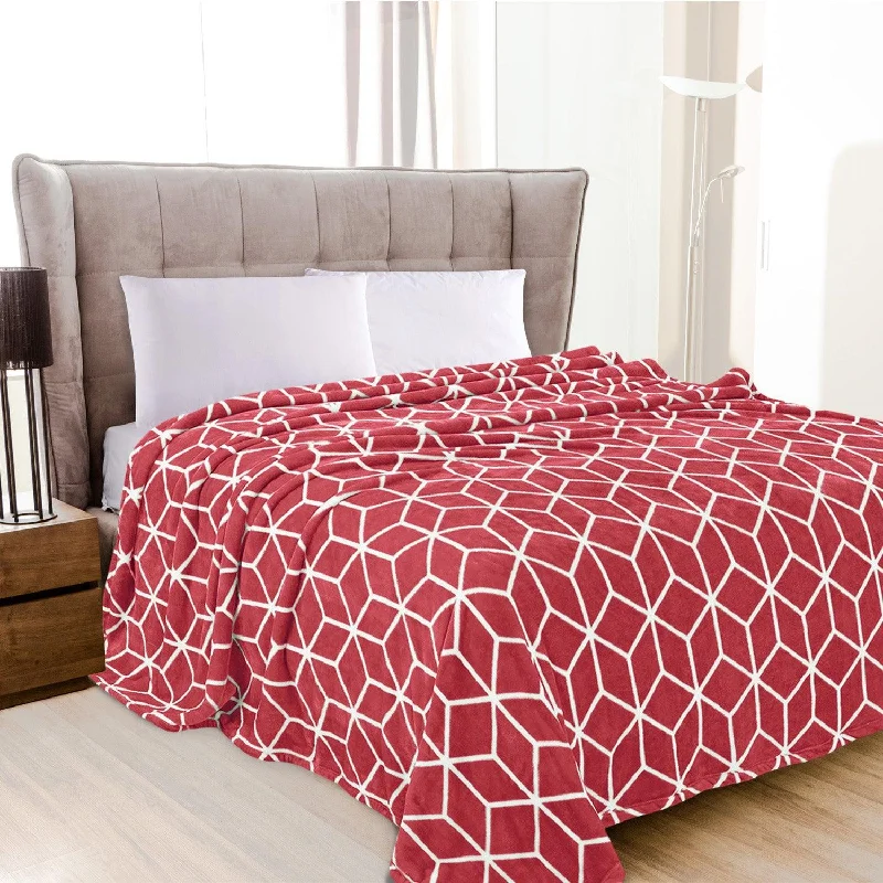 Elegant Comfort Cube Printed Velour Fleece Blanket - Geometric Design Velvety Feel