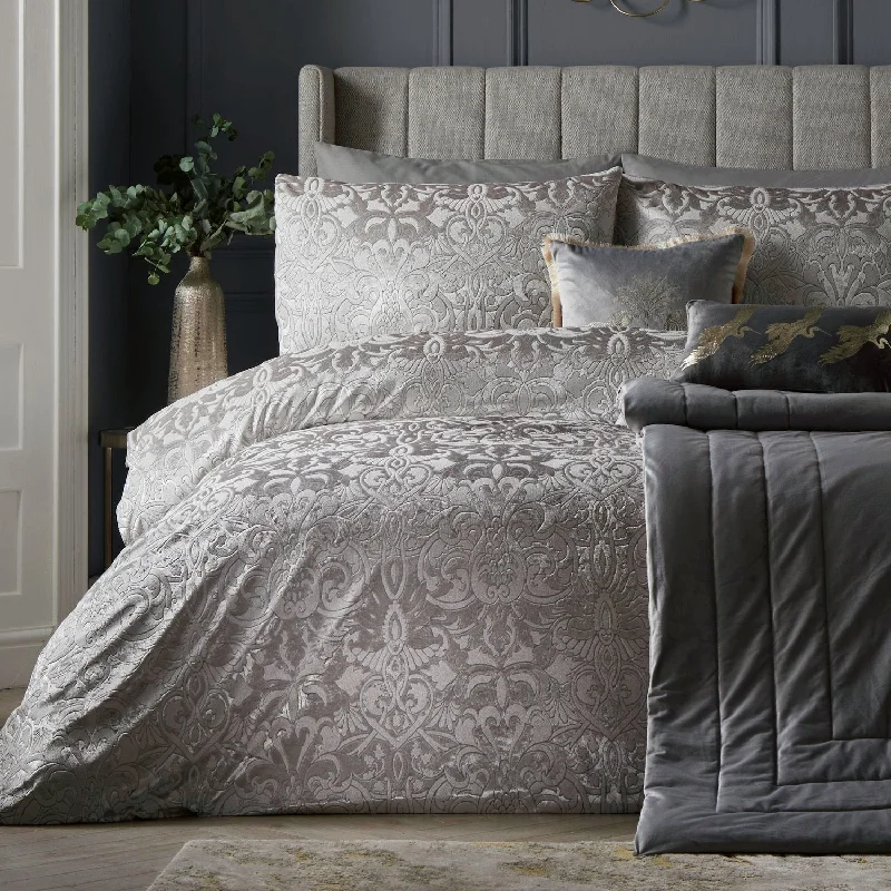 Laurence Llewelyn-Bowen Firenza Silver Velvet Duvet Set