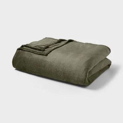 New - Jumbo Family Blanket Green - Threshold