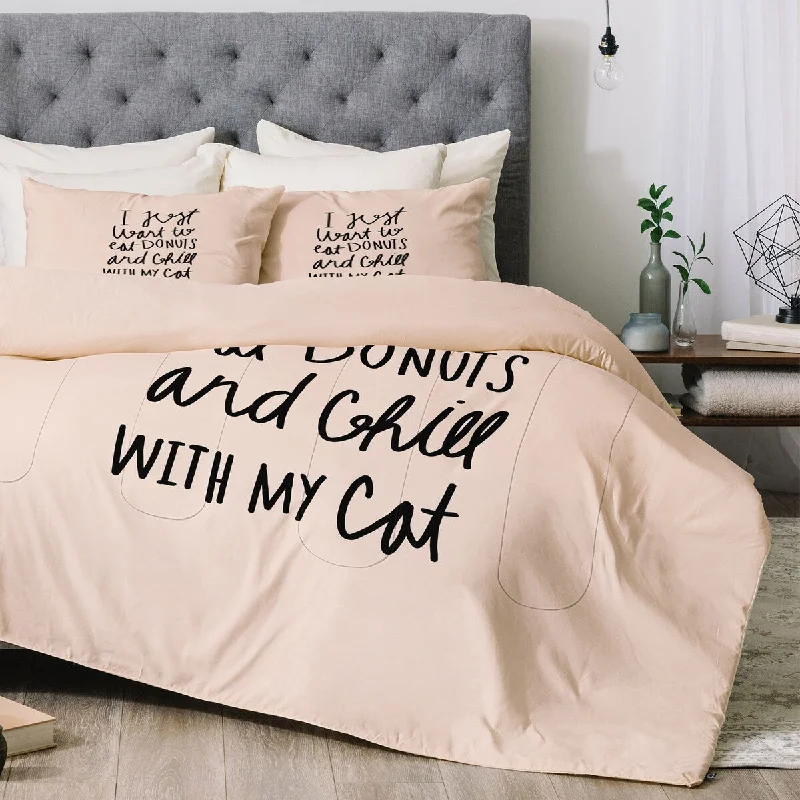 Allyson Johnson I just want to eat donuts and chill with my cat Made to Order Comforter Set