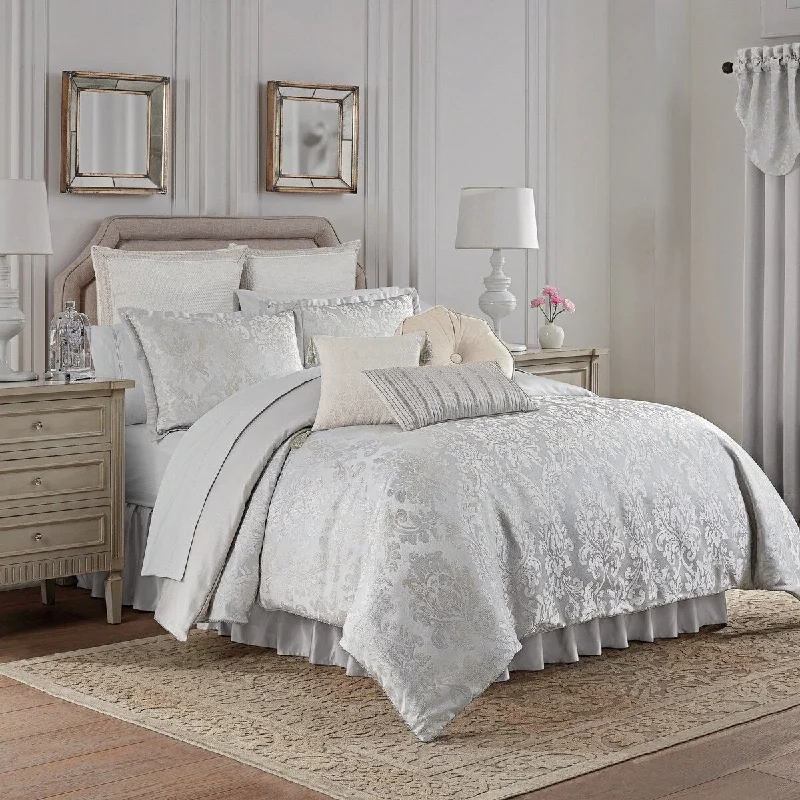 Belline 4 Piece Comforter Set