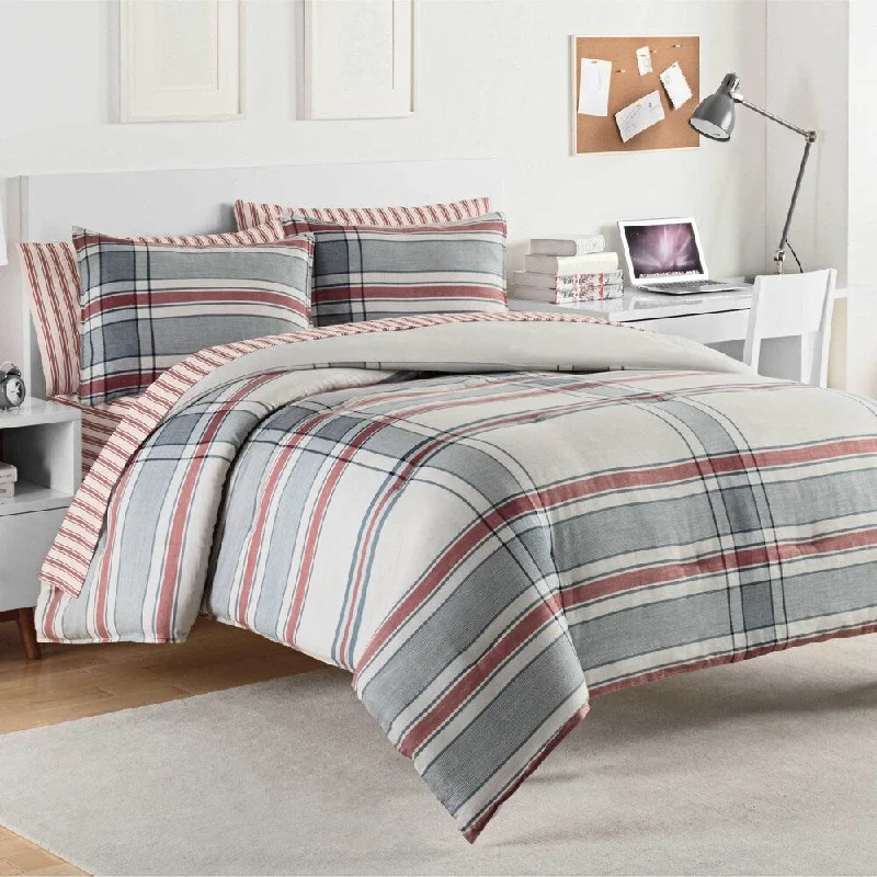 IZOD Hyde Comforter Set