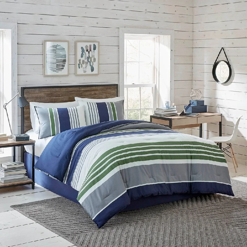 IZOD Liam Indigo Reverisble Comforter Set with Shams