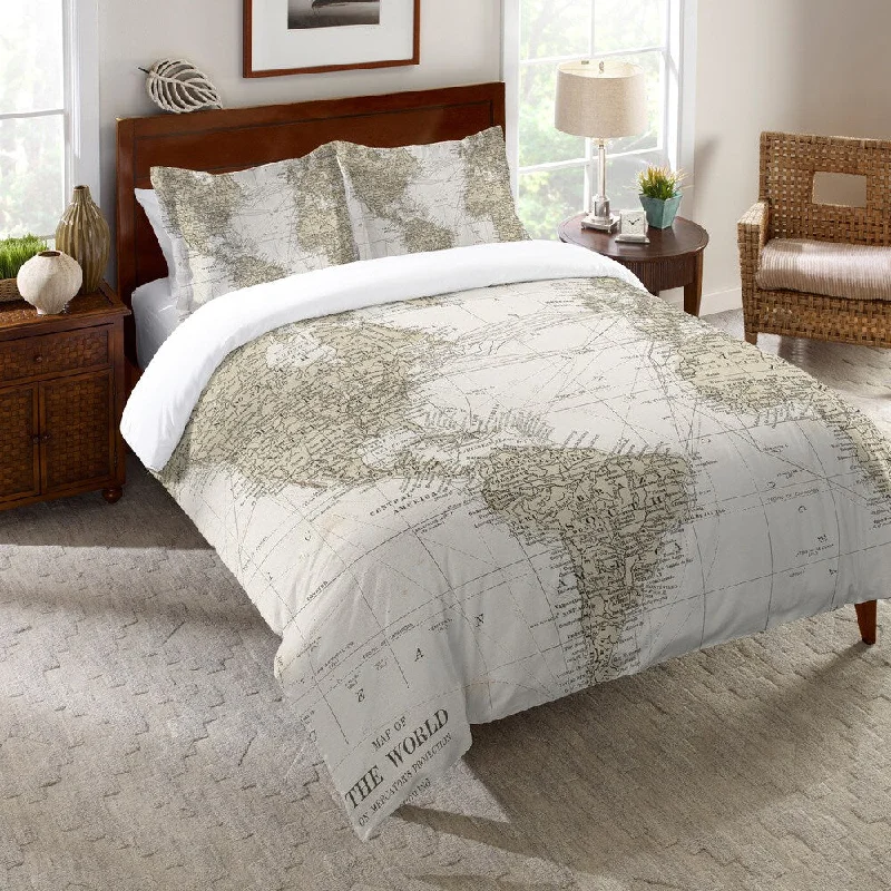 Laural Home World Traveler Comforter