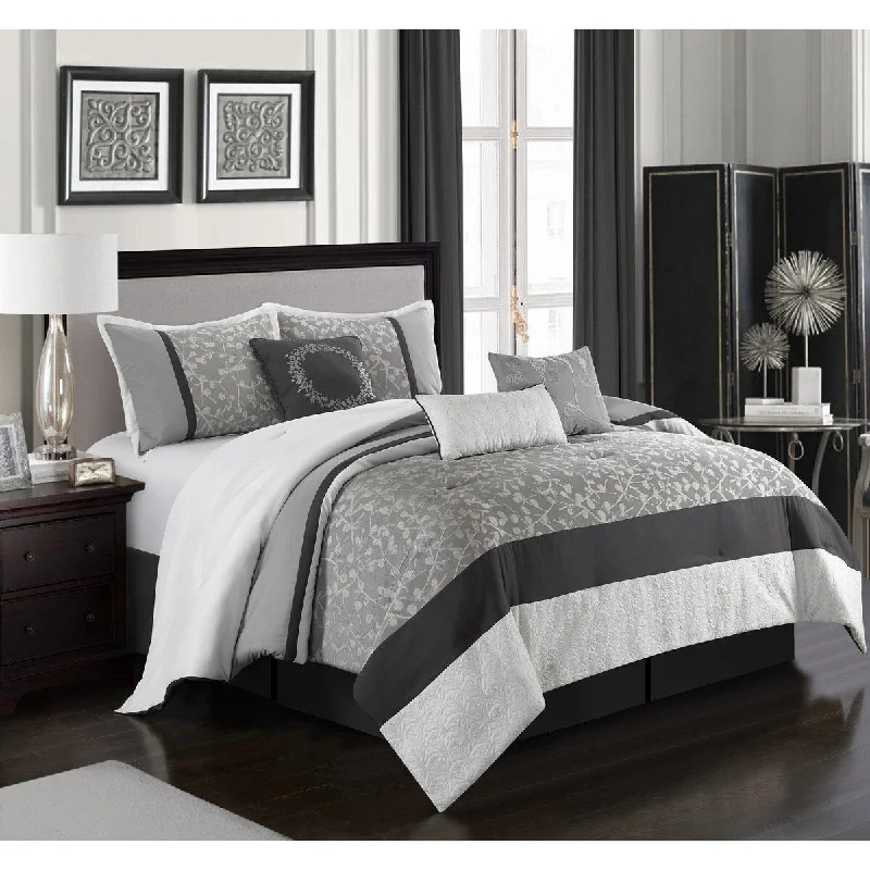 Nanshing Tatia 7 Piece Glam Silver Comforter Set